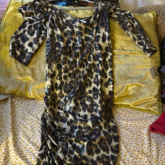 Parachute Dresses & Skirts - Leopard print rushed dress